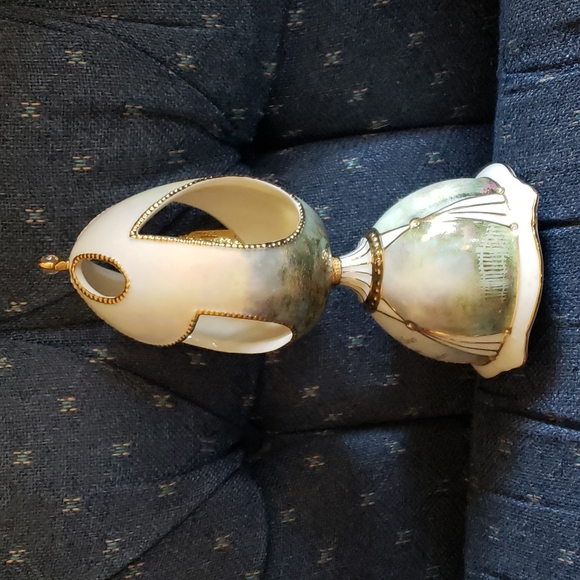 Thomas Kinkade Musical Blessings Of Hope Egg - Picture 4 of 8